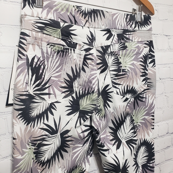 Tribal Jeans NWT Sz 4 Ankle Jegging in Jungle - Picture 8 of 11